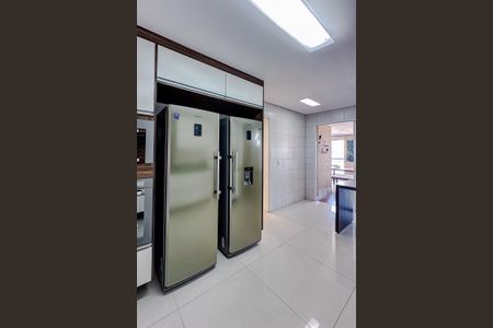 Apartamento à venda com 210m², 3 quartos e 3 vagasCozinha