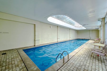 Apartamento à venda com 210m², 3 quartos e 3 vagasÁrea comum - Piscina