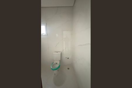 Casa à venda com 71m², 3 quartos e 2 vagas Casa à venda com 71m², 3 quartos e 2 vagasBanheiro