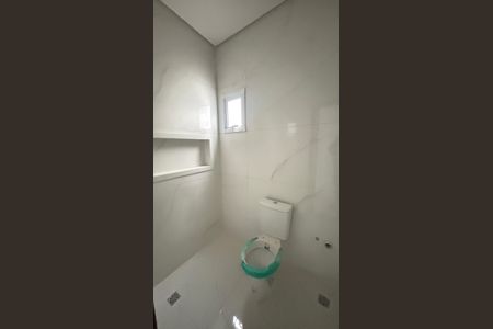 Casa à venda com 71m², 3 quartos e 2 vagas Casa à venda com 71m², 3 quartos e 2 vagasBanheiro