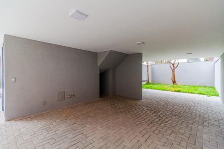 Casa de condomínio à venda com 256m², 3 quartos e 3 vagasGaragem