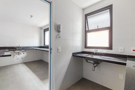 Casa de condomínio à venda com 256m², 3 quartos e 3 vagasÁrea de Serviço