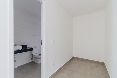 Casa de condomínio à venda com 225m², 3 quartos e 3 vagasSuíte