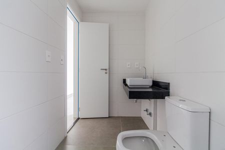 Casa de condomínio à venda com 225m², 3 quartos e 3 vagasBanheiro da Suíte