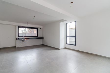 Casa de condomínio à venda com 225m², 3 quartos e 3 vagasSala/Cozinha