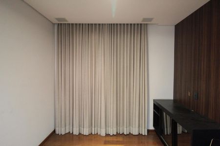 Apartamento à venda com 112m², 4 quartos e 2 vagasSala de TV