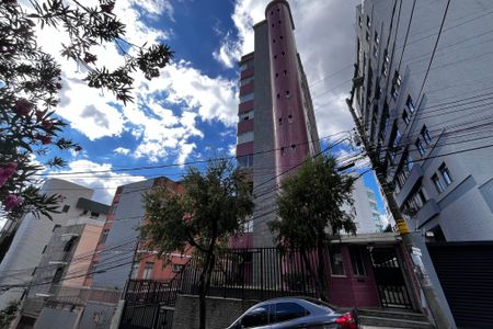 Apartamento à venda com 112m², 4 quartos e 2 vagas Apartamento à venda com 112m², 4 quartos e 2 vagasFachada