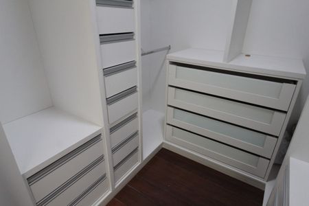 Apartamento à venda com 112m², 4 quartos e 2 vagasCloset da Suíte