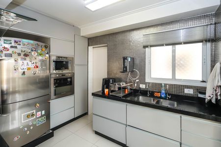 Apartamento para alugar com 122m², 3 quartos e 2 vagas Apartamento para alugar com 122m², 3 quartos e 2 vagasCozinha
