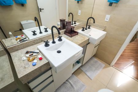 Apartamento para alugar com 122m², 3 quartos e 2 vagas Apartamento para alugar com 122m², 3 quartos e 2 vagasBanheiro da Suíte 1