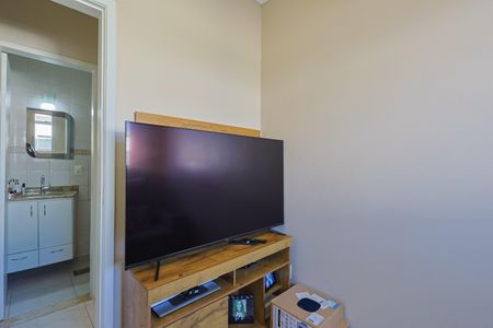 Apartamento à venda com 130m², 3 quartos e 2 vagas Apartamento à venda com 130m², 3 quartos e 2 vagasQuarto 1