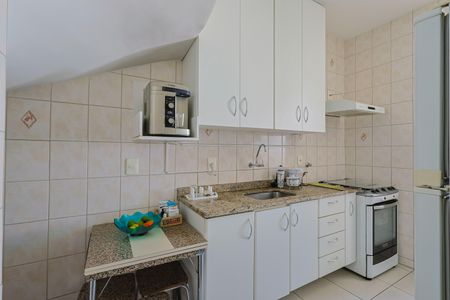 Apartamento à venda com 130m², 3 quartos e 2 vagas Apartamento à venda com 130m², 3 quartos e 2 vagasCozinha