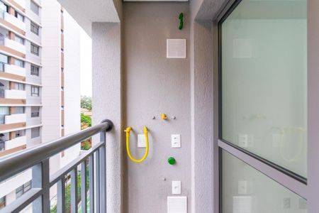 Apartamento à venda com 28m², 1 quarto e sem vaga Apartamento à venda com 28m², 1 quarto e sem vagaSacada