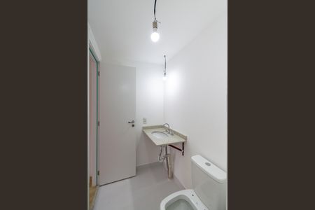 Apartamento à venda com 28m², 1 quarto e sem vaga Apartamento à venda com 28m², 1 quarto e sem vagaBanheiro da Suíte