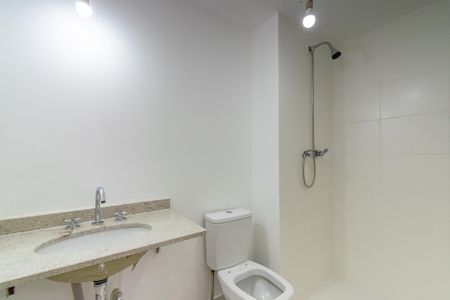 Apartamento à venda com 28m², 1 quarto e sem vaga Apartamento à venda com 28m², 1 quarto e sem vagaBanheiro da Suíte