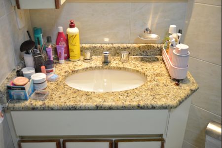 Apartamento à venda com 103m², 3 quartos e 2 vagasBanheiro da Suíte 3