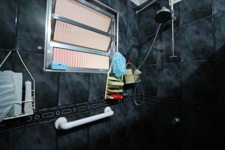 Casa à venda com 111m², 3 quartos e 6 vagasBanheiro 2