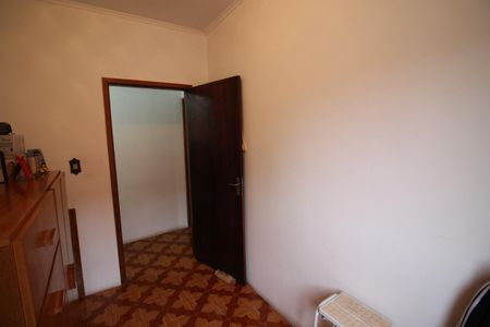 Casa à venda com 111m², 3 quartos e 6 vagasQuarto 2