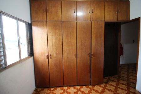 Casa à venda com 111m², 3 quartos e 6 vagasQuarto 1