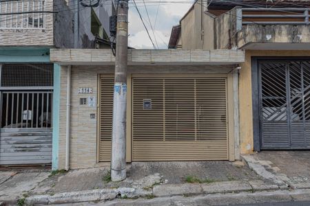 Casa à venda com 65m², 2 quartos e 1 vagaFachada