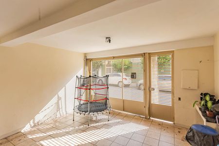 Casa à venda com 65m², 2 quartos e 1 vagaGaragem