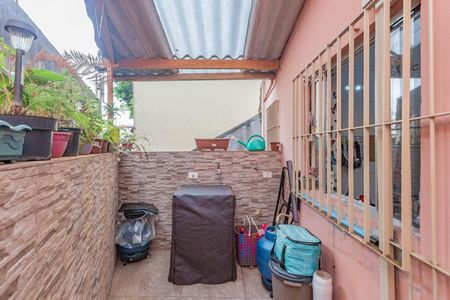 Casa à venda com 65m², 2 quartos e 1 vagaÁrea de Serviço