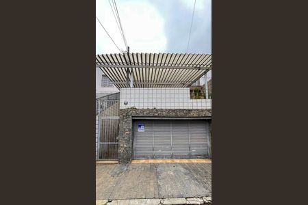 Casa à venda com 250m², 3 quartos e 2 vagasFachada