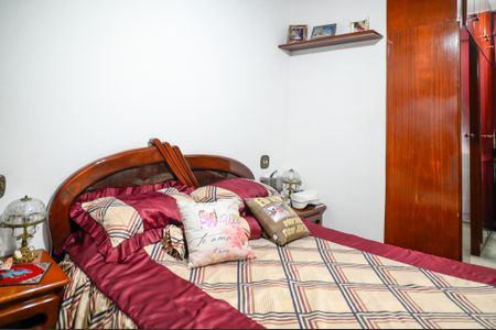 Casa à venda com 250m², 3 quartos e 2 vagasSuíte