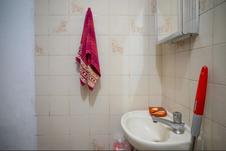 Casa à venda com 250m², 3 quartos e 2 vagasBanheiro de Serviço