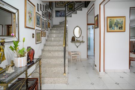 Casa à venda com 250m², 3 quartos e 2 vagasSala