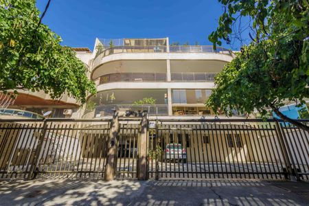 Apartamento à venda com 89m², 3 quartos e 2 vagas Apartamento à venda com 89m², 3 quartos e 2 vagasFachada