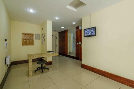 Apartamento à venda com 89m², 3 quartos e 2 vagas Apartamento à venda com 89m², 3 quartos e 2 vagasÁrea Comum Recepção