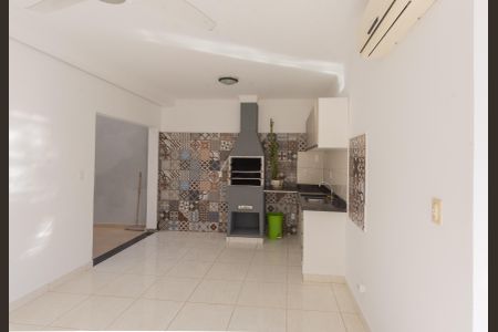 Casa de condomínio para alugar com 250m², 4 quartos e 2 vagas Casa de condomínio para alugar com 250m², 4 quartos e 2 vagasEspaço Gourmet