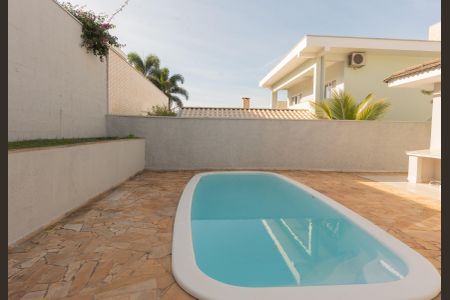Casa de condomínio para alugar com 250m², 4 quartos e 2 vagas Casa de condomínio para alugar com 250m², 4 quartos e 2 vagasPiscina