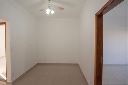 Casa de condomínio para alugar com 250m², 4 quartos e 2 vagas Casa de condomínio para alugar com 250m², 4 quartos e 2 vagasAntesala