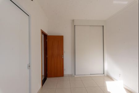 Casa de condomínio para alugar com 250m², 4 quartos e 2 vagas Casa de condomínio para alugar com 250m², 4 quartos e 2 vagasSuíte 2
