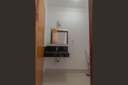 Casa de condomínio para alugar com 250m², 4 quartos e 2 vagas Casa de condomínio para alugar com 250m², 4 quartos e 2 vagasLavabo