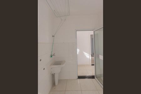 Casa de condomínio para alugar com 250m², 4 quartos e 2 vagas Casa de condomínio para alugar com 250m², 4 quartos e 2 vagasÁrea de Serviço
