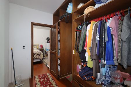 Casa à venda com 328m², 4 quartos e 4 vagasCloset da Suíte 4