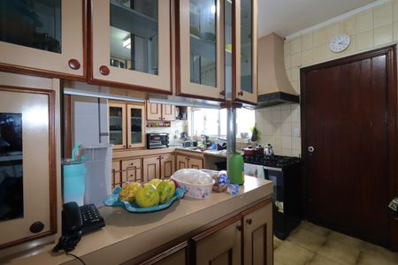 Casa à venda com 328m², 4 quartos e 4 vagasCozinha