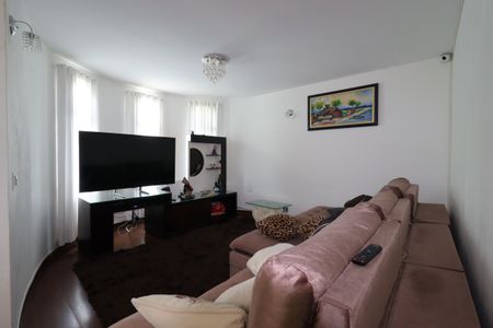 Casa à venda com 328m², 4 quartos e 4 vagasSala de TV 1