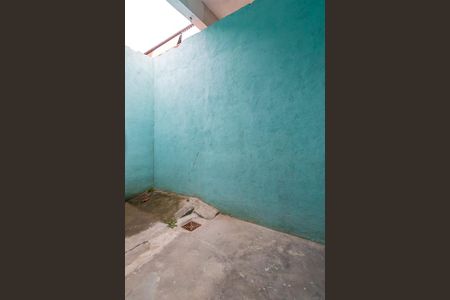 Casa para alugar com 68m², 2 quartos e 1 vagaÁrea de Serviço