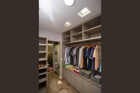 Casa para alugar com 350m², 3 quartos e 1 vagaCloset da Suíte 1