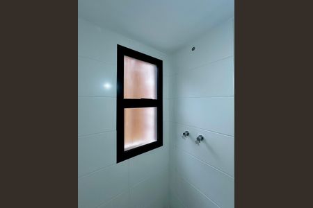 Casa à venda com 186m², 3 quartos e 2 vagas Casa à venda com 186m², 3 quartos e 2 vagasBanheiro Suíte