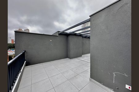 Casa à venda com 186m², 3 quartos e 2 vagas Casa à venda com 186m², 3 quartos e 2 vagasTerraço