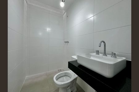 Casa à venda com 186m², 3 quartos e 2 vagas Casa à venda com 186m², 3 quartos e 2 vagasBanheiro Social