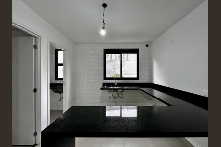 Casa à venda com 186m², 3 quartos e 2 vagas Casa à venda com 186m², 3 quartos e 2 vagasCozinha