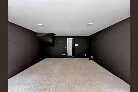 Casa à venda com 186m², 3 quartos e 2 vagas Casa à venda com 186m², 3 quartos e 2 vagasGaragem