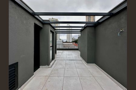 Casa à venda com 186m², 3 quartos e 2 vagas Casa à venda com 186m², 3 quartos e 2 vagasTerraço