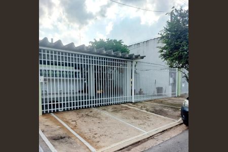 Casa à venda com 132m², 2 quartos e 3 vagasFoto 02